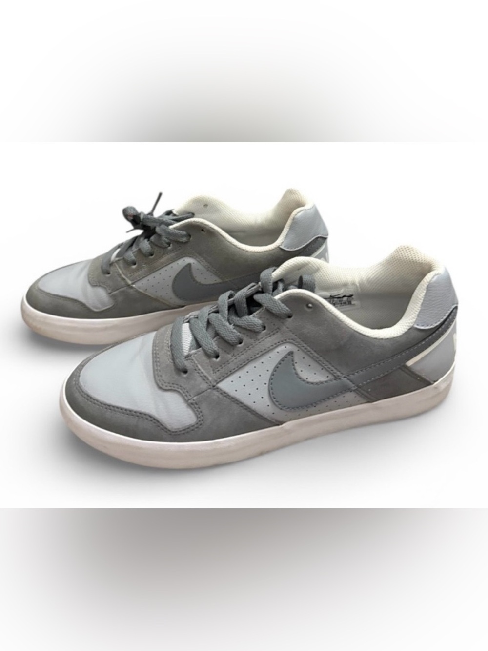 Nike SB Delta Force Vulc men’s 8.5 cool gray sneakers